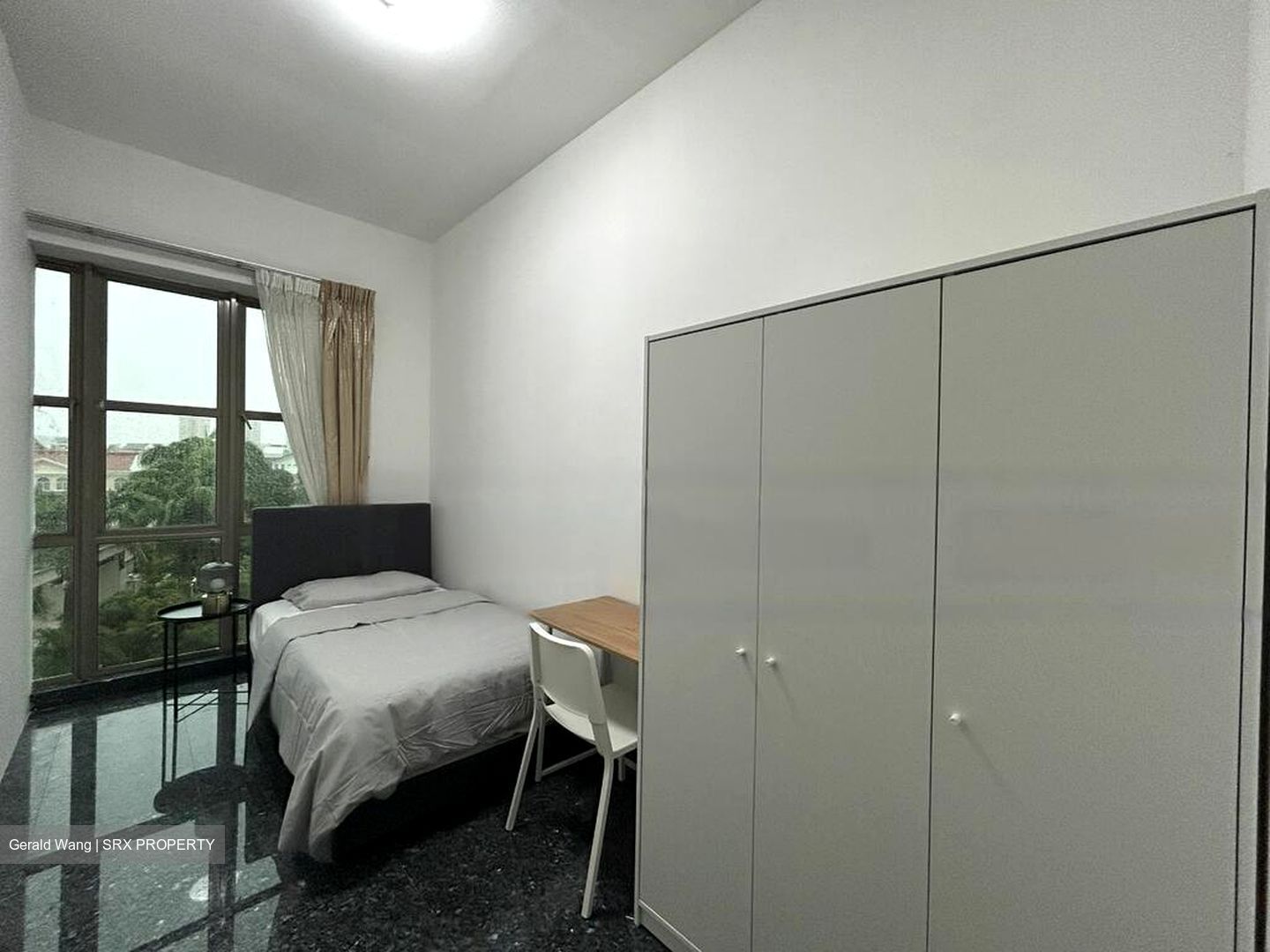 Landbay Condominium (D16), Condominium #485703551